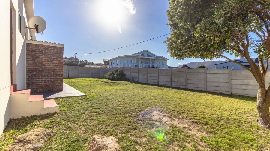3 Bedroom Property for Sale in De Kelders Western Cape